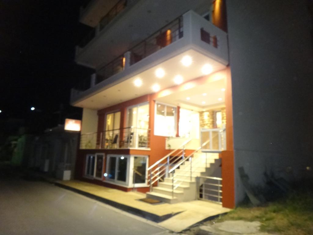 9 Queens Spa Hotel Loutrá Edipsoú Eksteriør bilde