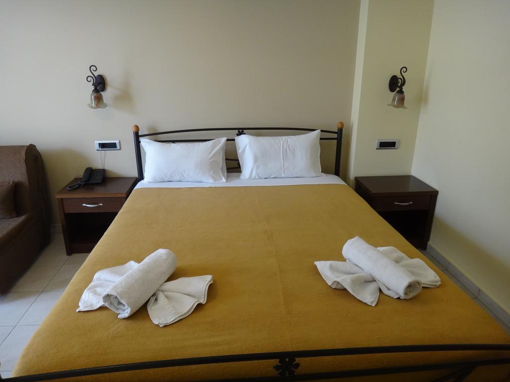 9 Queens Spa Hotel Loutrá Edipsoú Eksteriør bilde