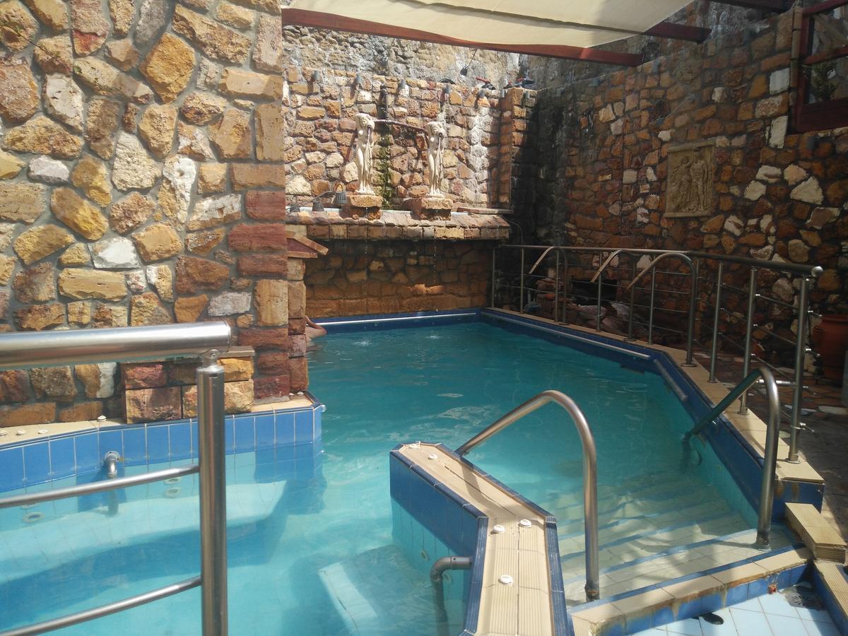 9 Queens Spa Hotel Loutrá Edipsoú Eksteriør bilde