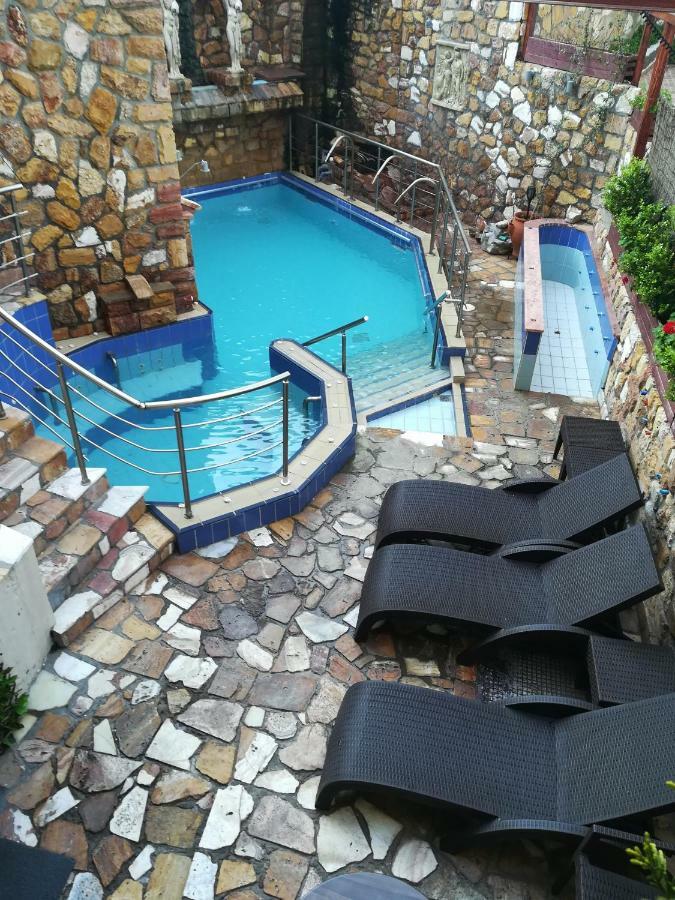 9 Queens Spa Hotel Loutrá Edipsoú Eksteriør bilde